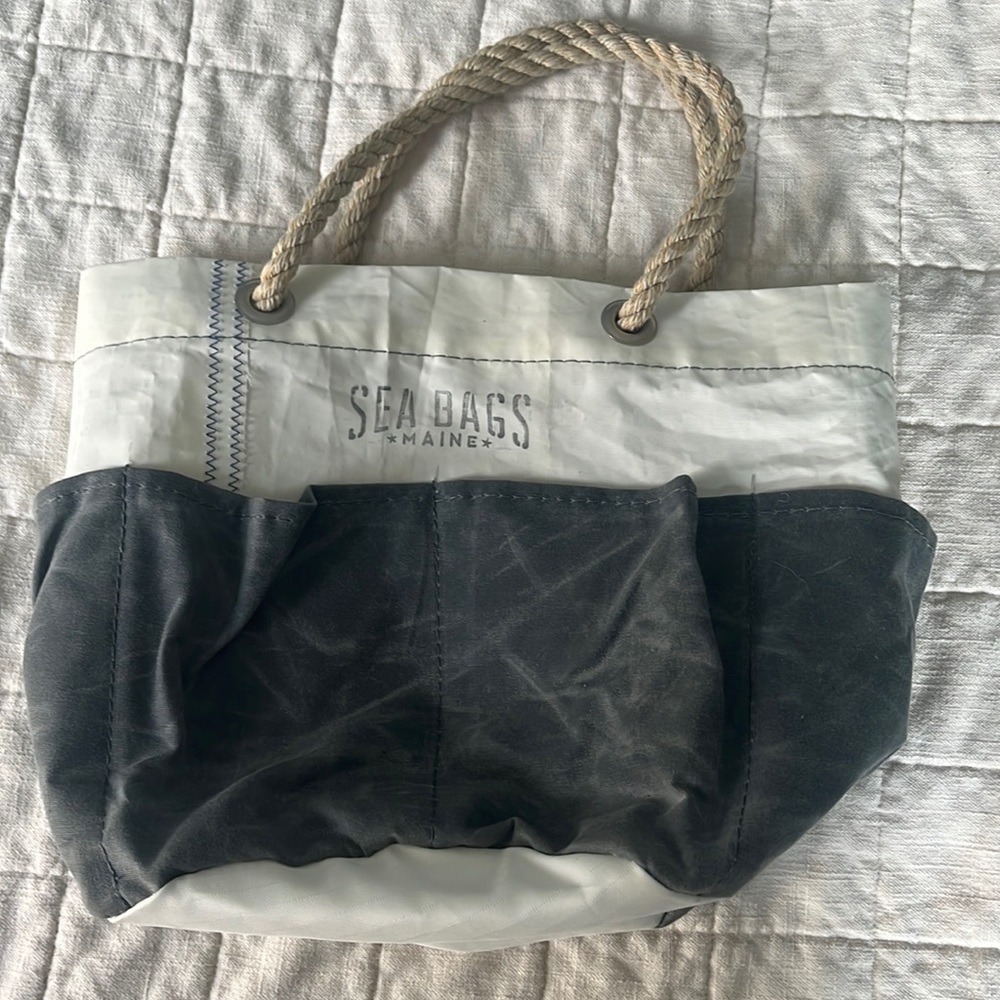 Gray tool bucket bag